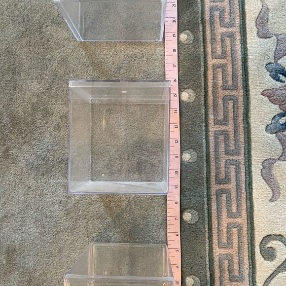 Clear display boxes - Picture 6 of 8